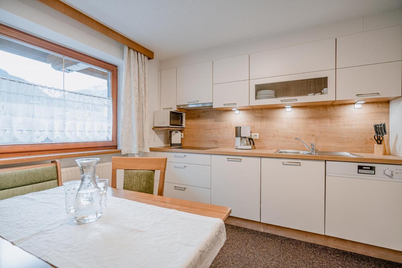 Haus Crystal Apartman Sölden Kültér fotó